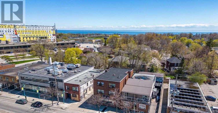101 3261a Lakeshore Boulevard W, Toronto, ON, L4L 9A6 - 3