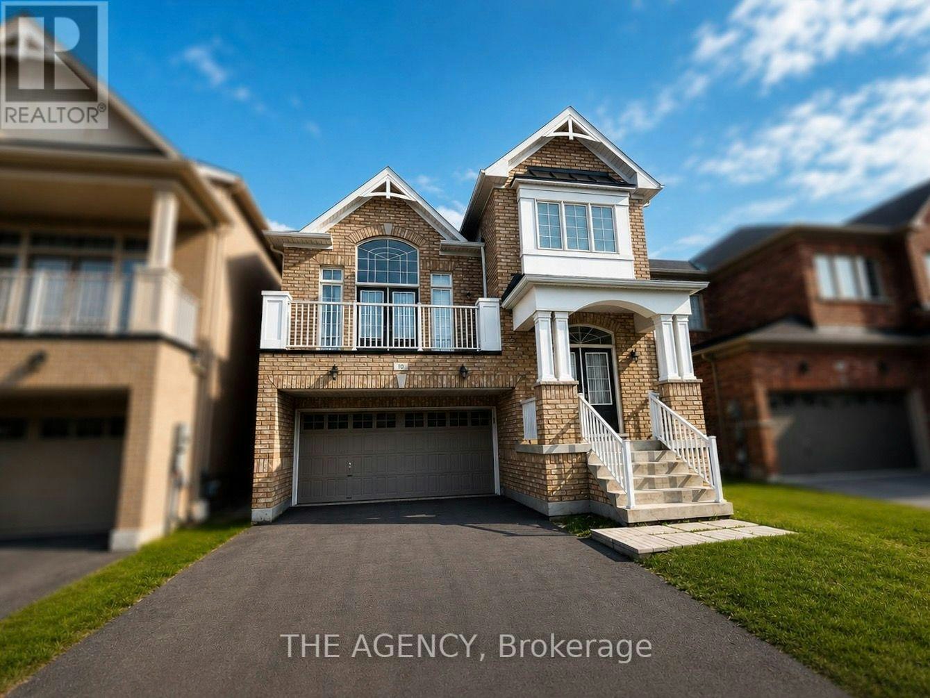 10 Hoover Park Drive, Whitchurch-Stouffville, ON, L4A 1P9 - 2