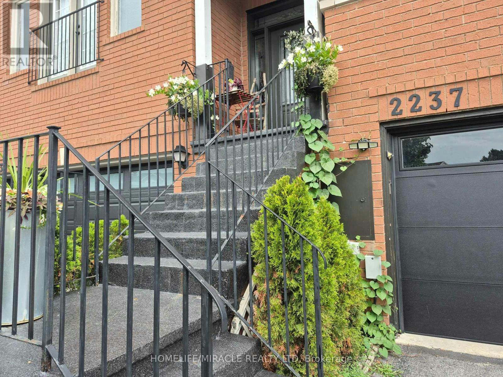 2237 Prescott Place, Burlington, ON, L7L 6L3