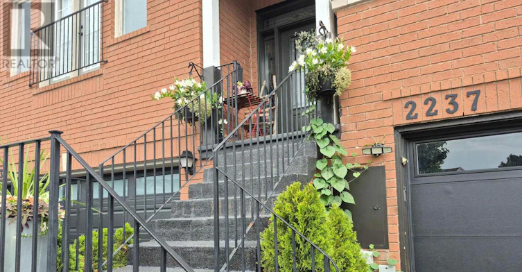 2237 Prescott Place, Burlington, ON, L7L 6L3