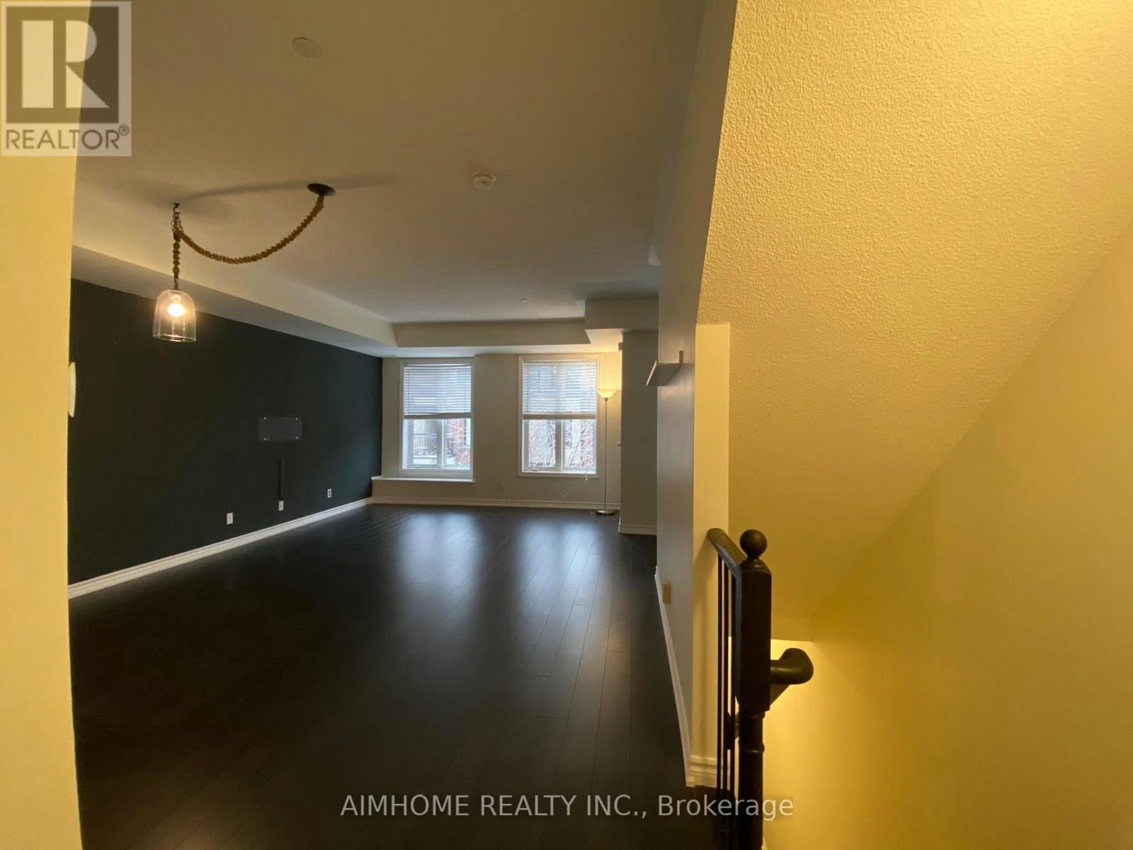 59-130 Twenty Fourth Street, Toronto, ON, M8V 3N7 - 4