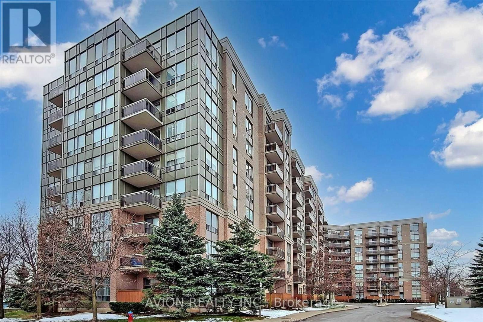 320-1720 Eglinton Avenue E, Toronto, ON, M4A 2X8