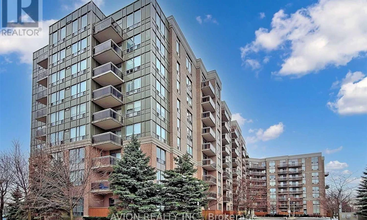 320-1720 Eglinton Avenue E