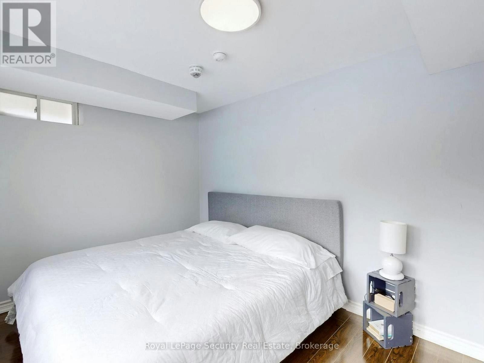 39 Vivian Creek Road, East Gwillimbury, ON, L0G 1M0 - 12