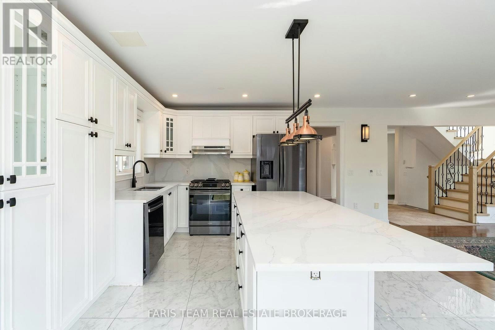 2 Vanessa Drive, Orillia, ON, L3V 7Y8 - 8