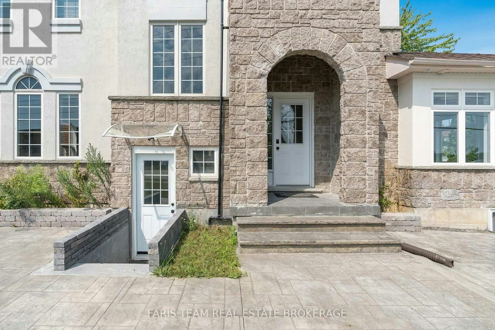 2 Vanessa Drive, Orillia, ON, L3V 7Y8 - 5