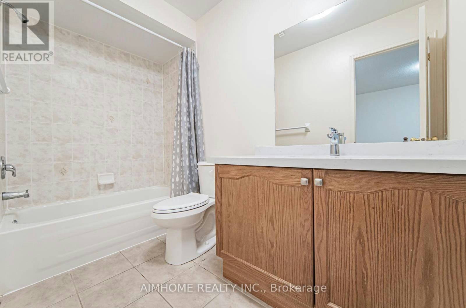 688 Courtney Valley Road, Mississauga, ON, L5V 0C3 - 12