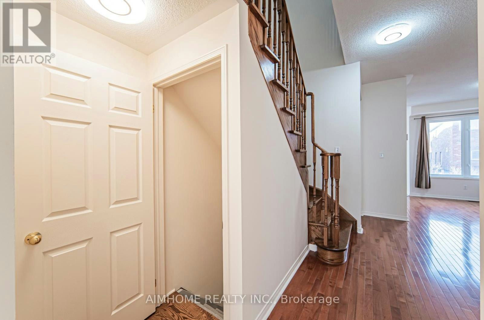 688 Courtney Valley Road, Mississauga, ON, L5V 0C3 - 15