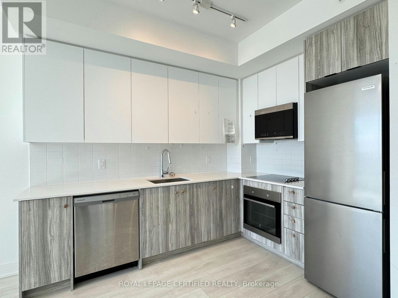513-2485 Taunton Road, Oakville, ON, L6H 3R8 - 2