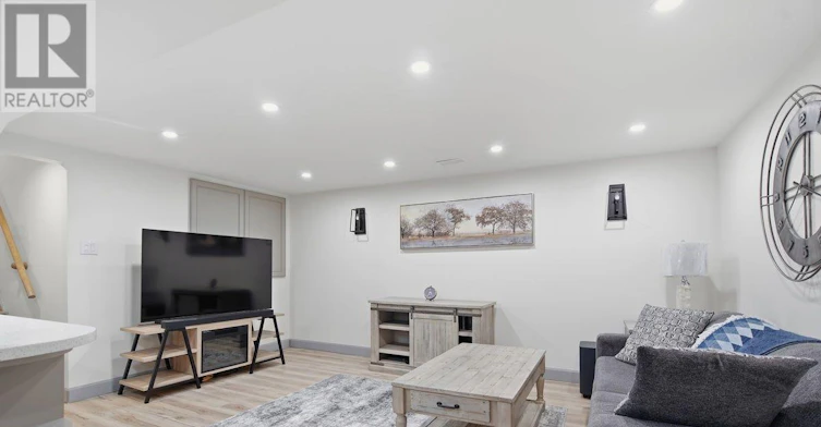 27 Aldborough Avenue, St. Thomas, ON, N5R 4S8 - 10