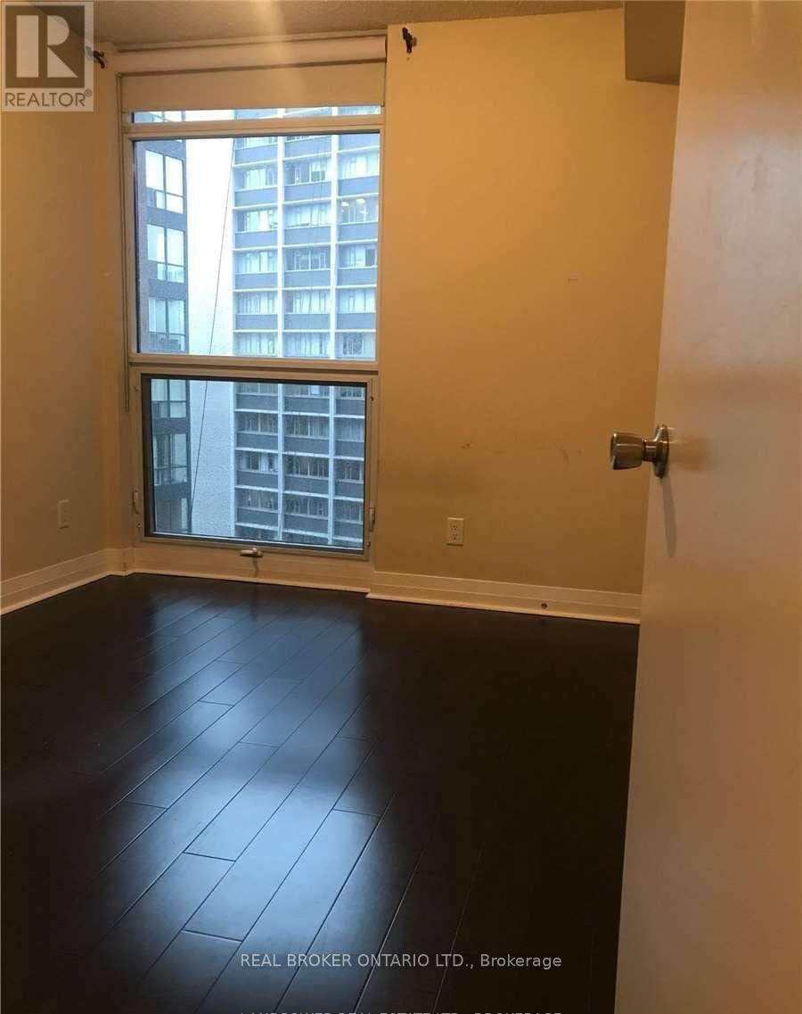1310-21 Carlton Street, Toronto, ON, M5B 1L3 - 5