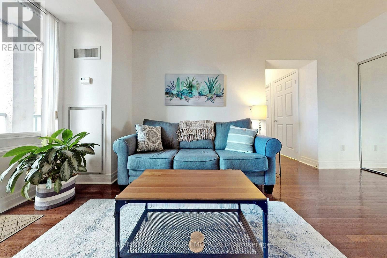 1602-35 Balmuto Street, Toronto, ON, M4Y 0A3 - 3