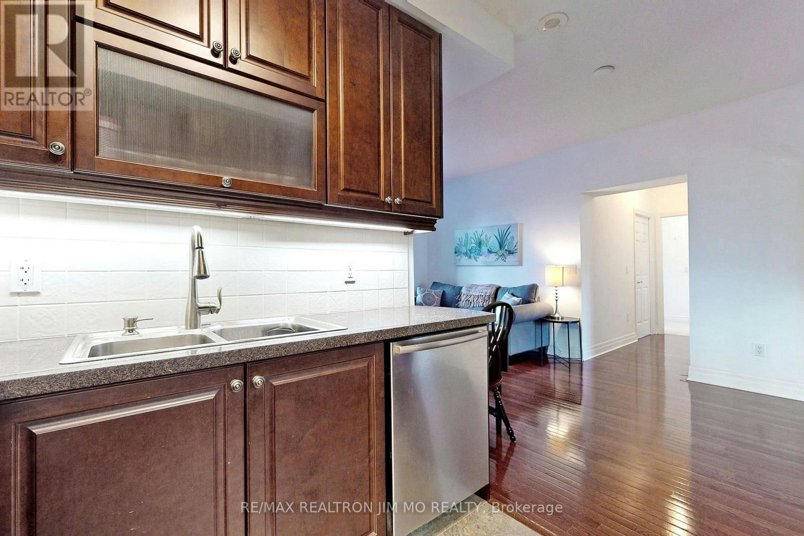 1602-35 Balmuto Street, Toronto, ON, M4Y 0A3 - 11