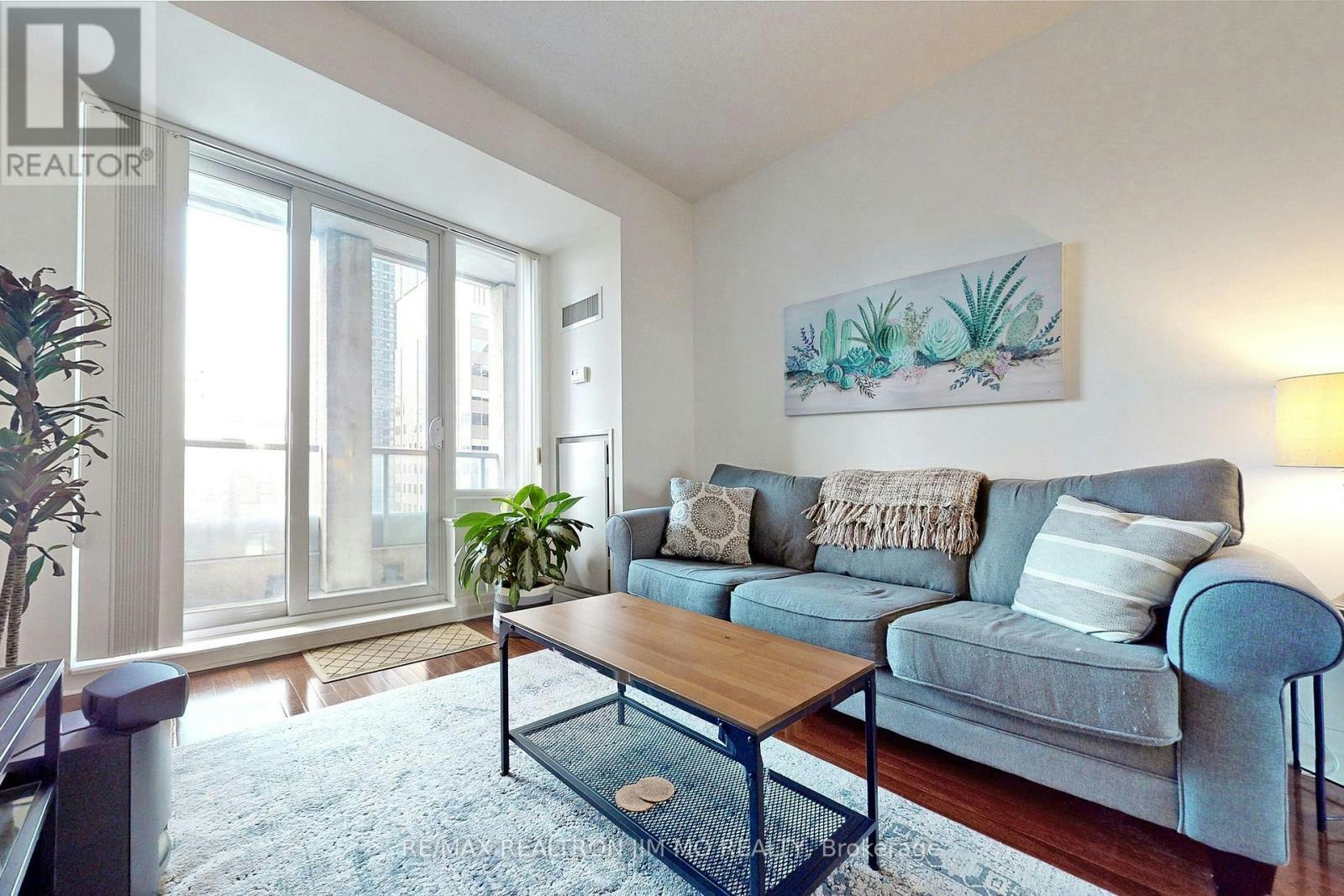 1602-35 Balmuto Street, Toronto, ON, M4Y 0A3 - 2