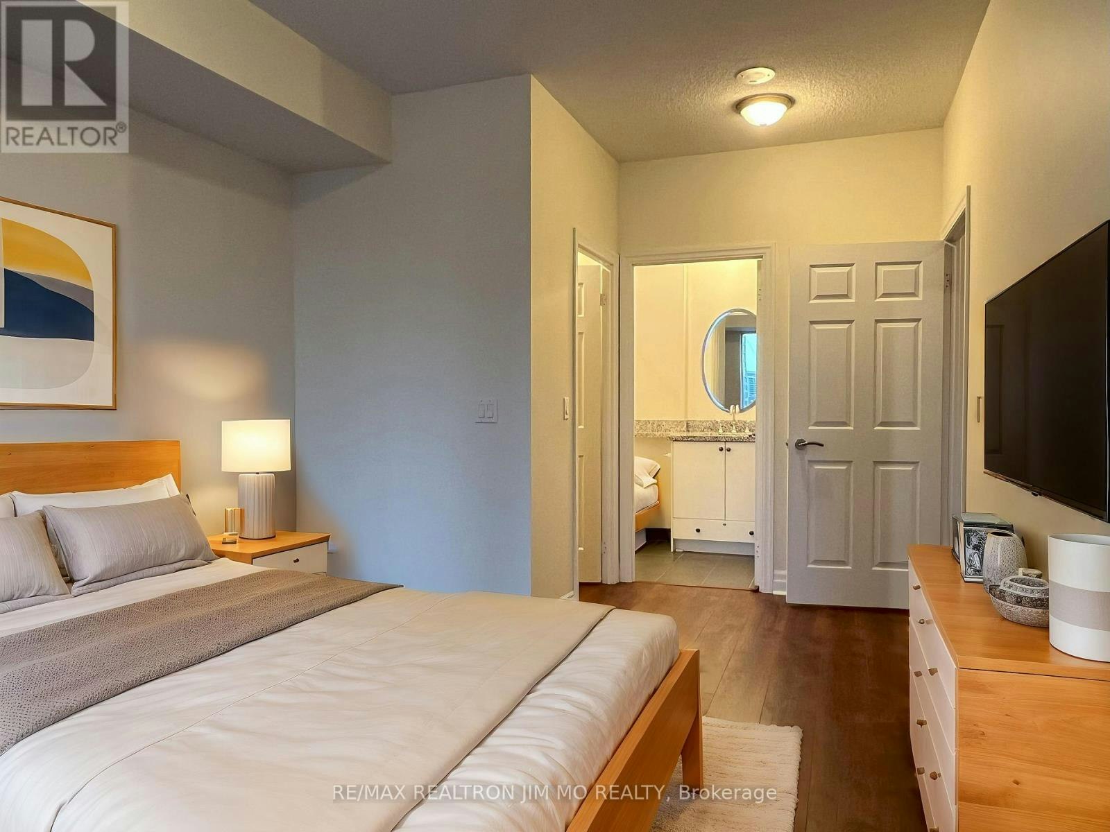 1602-35 Balmuto Street, Toronto, ON, M4Y 0A3 - 18