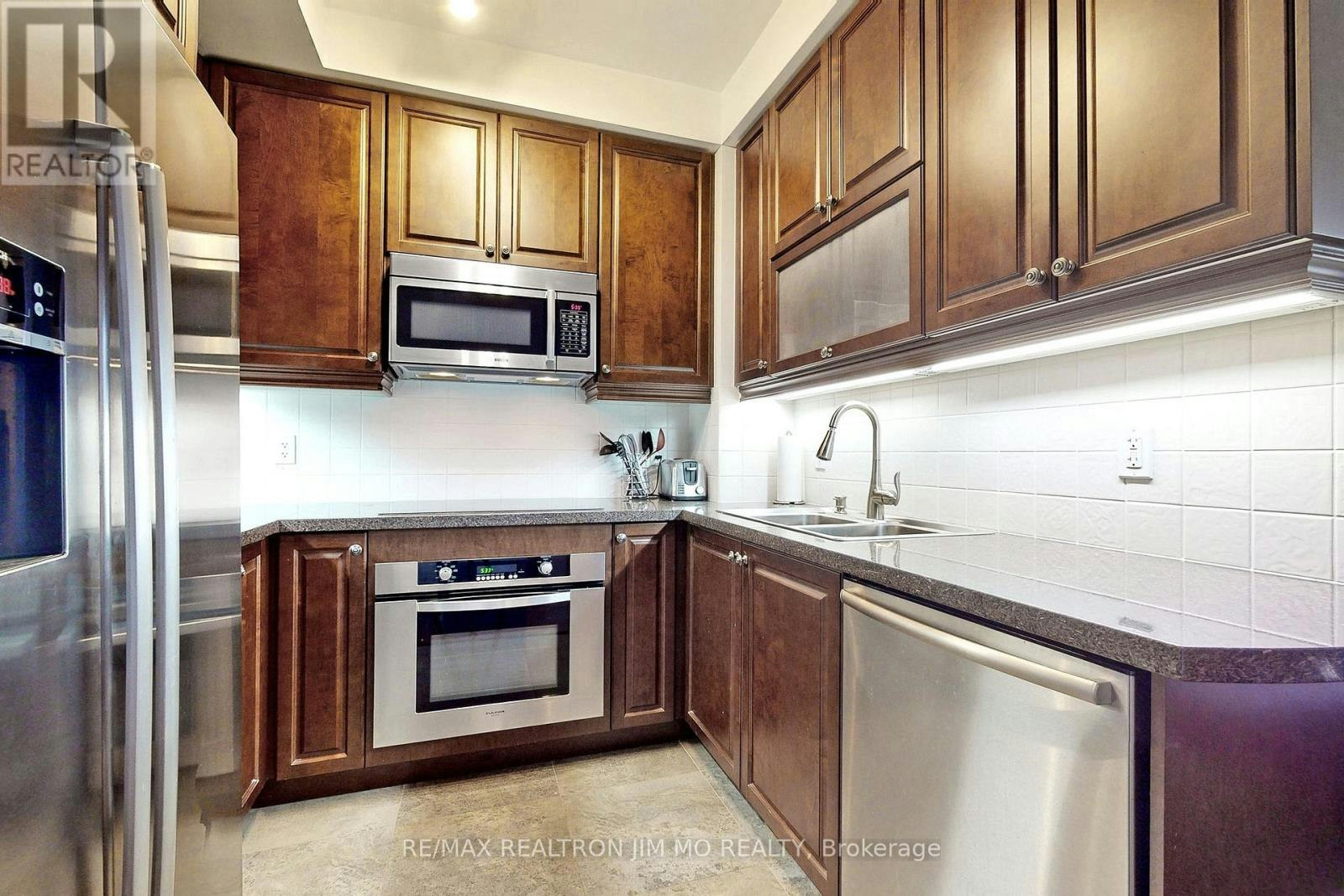 1602-35 Balmuto Street, Toronto, ON, M4Y 0A3 - 8