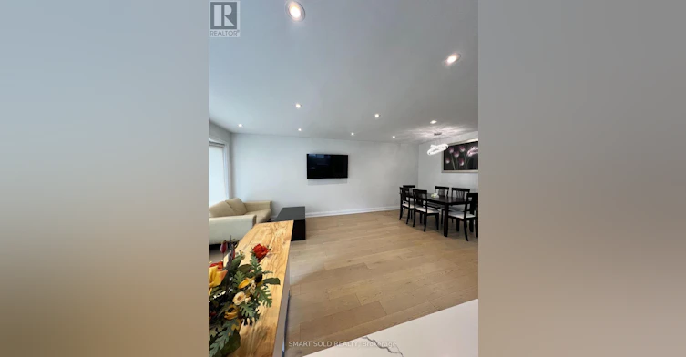 MAIN FLOOR-219 Beechy Drive, Richmond Hill, ON, L4C 2X6 - 7