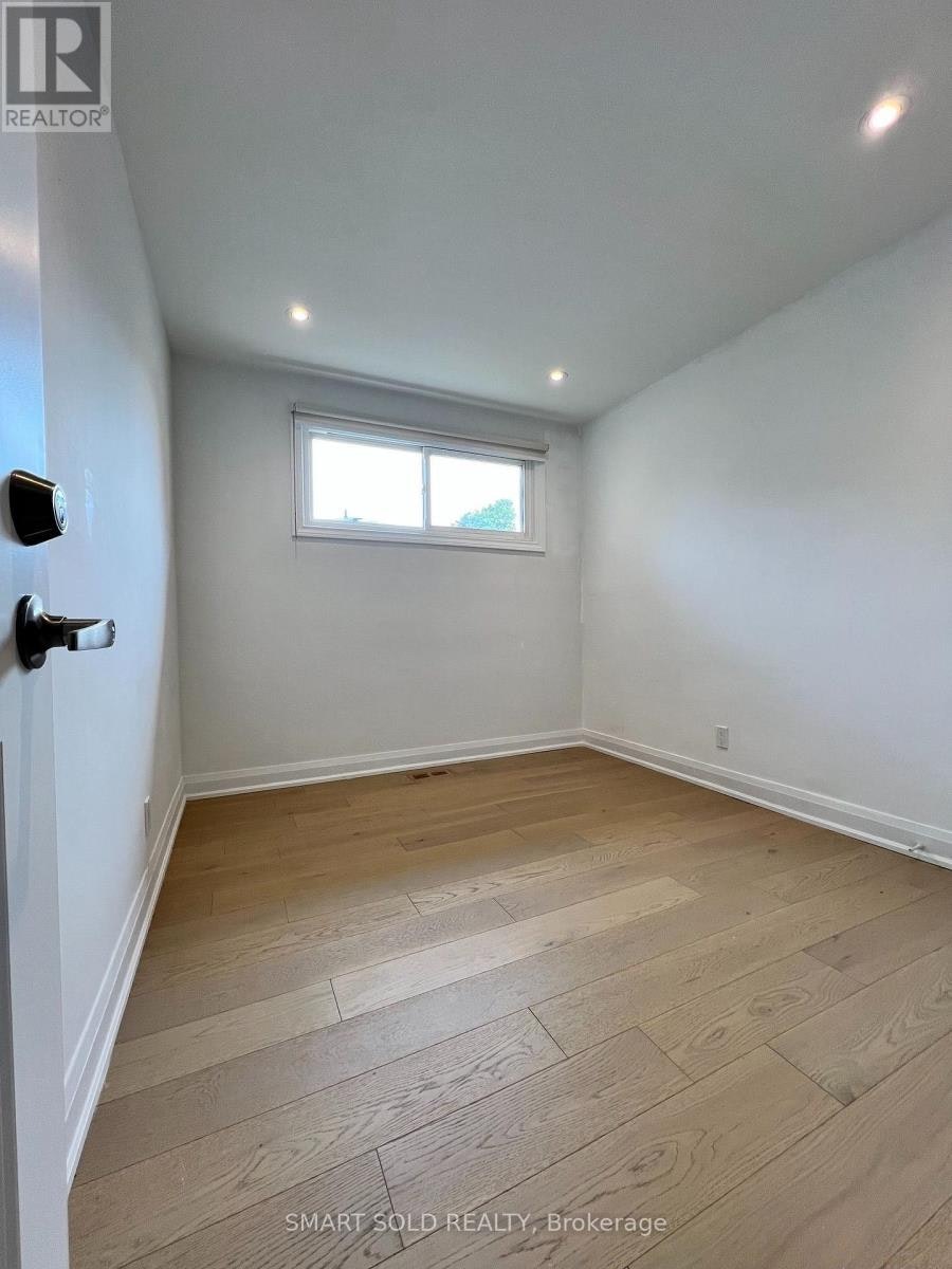 MAIN FLOOR-219 Beechy Drive, Richmond Hill, ON, L4C 2X6 - 16