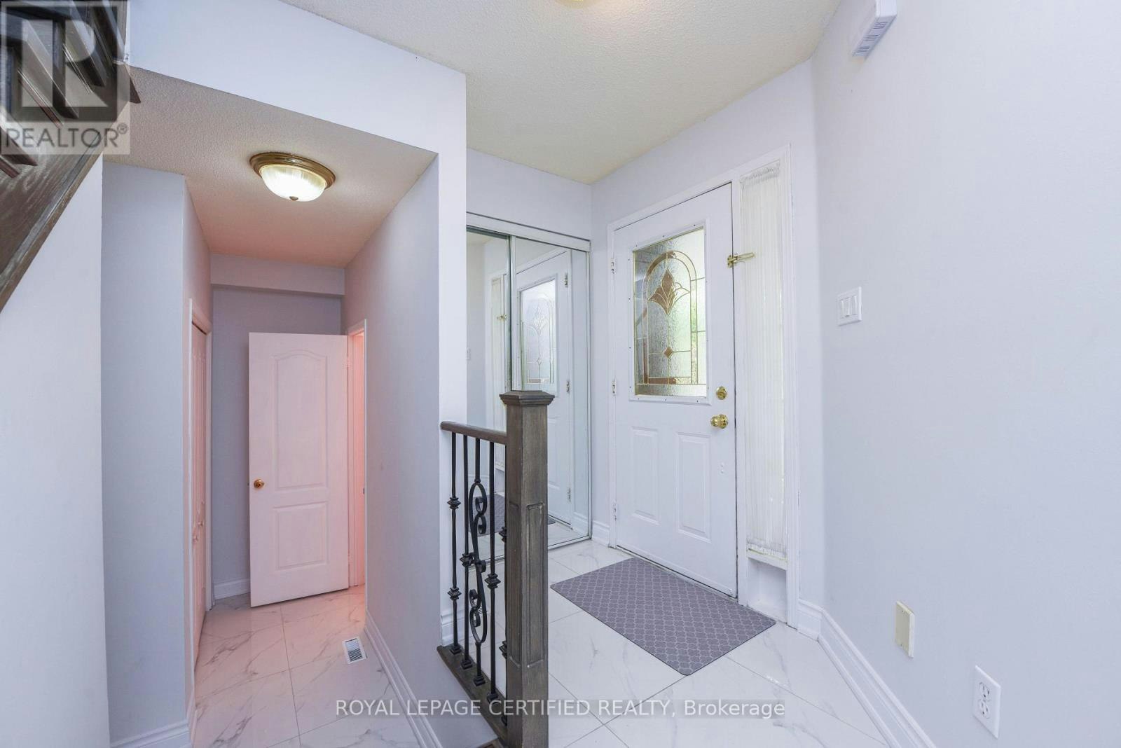 6037 Clover Ridge Crescent, Mississauga, ON, L5N 7B4