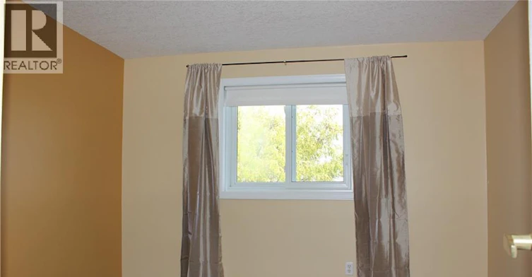 B-184 Northampton Crescent, Waterloo, ON, N2T 2M5 - 13