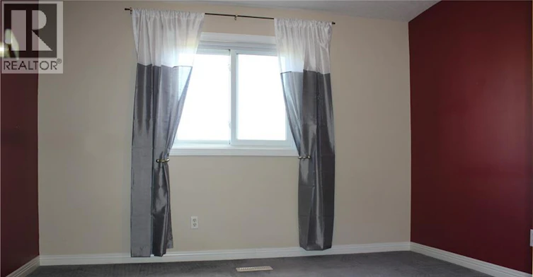 B-184 Northampton Crescent, Waterloo, ON, N2T 2M5 - 12