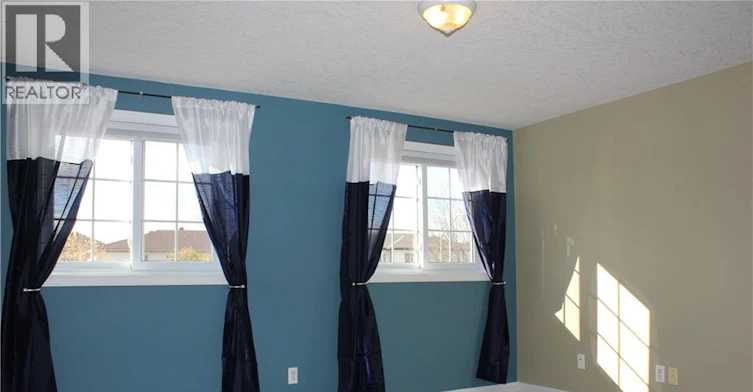 B-184 Northampton Crescent, Waterloo, ON, N2T 2M5 - 10