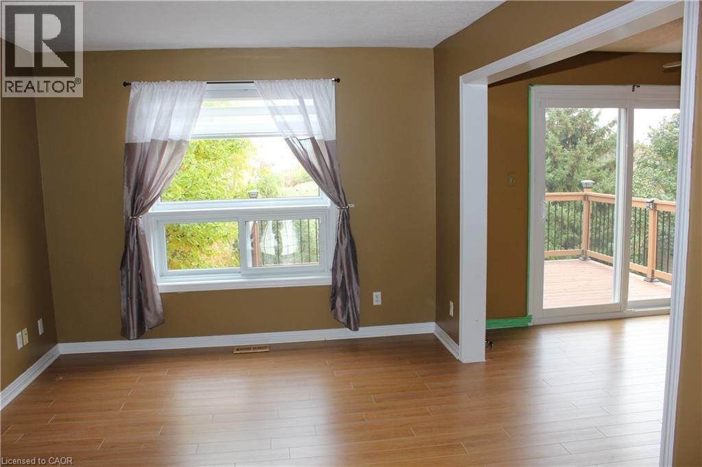 B-184 Northampton Crescent, Waterloo, ON, N2T 2M5 - 4