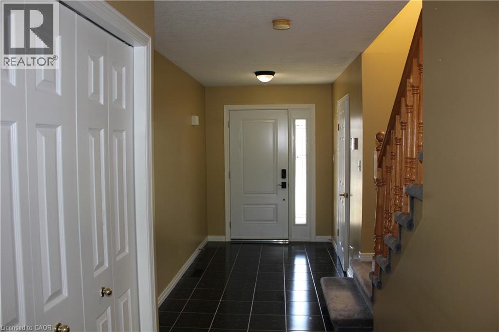 B-184 Northampton Crescent, Waterloo, ON, N2T 2M5 - 2