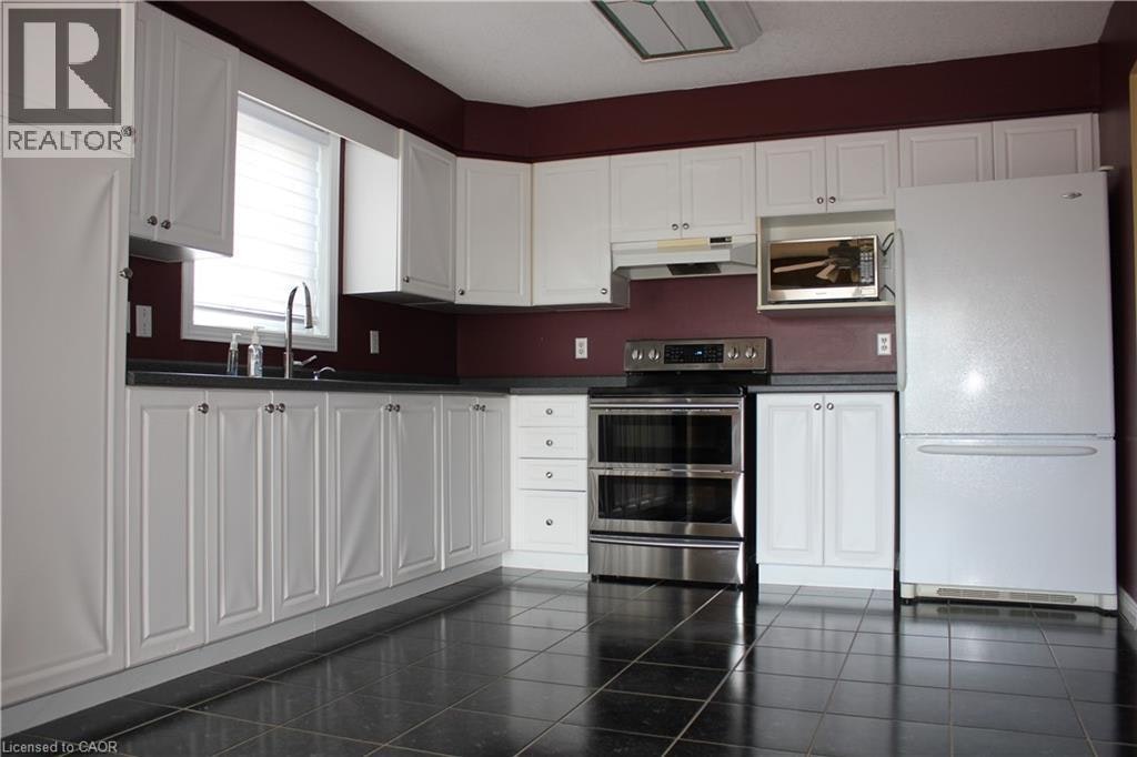 B-184 Northampton Crescent, Waterloo, ON, N2T 2M5 - 8