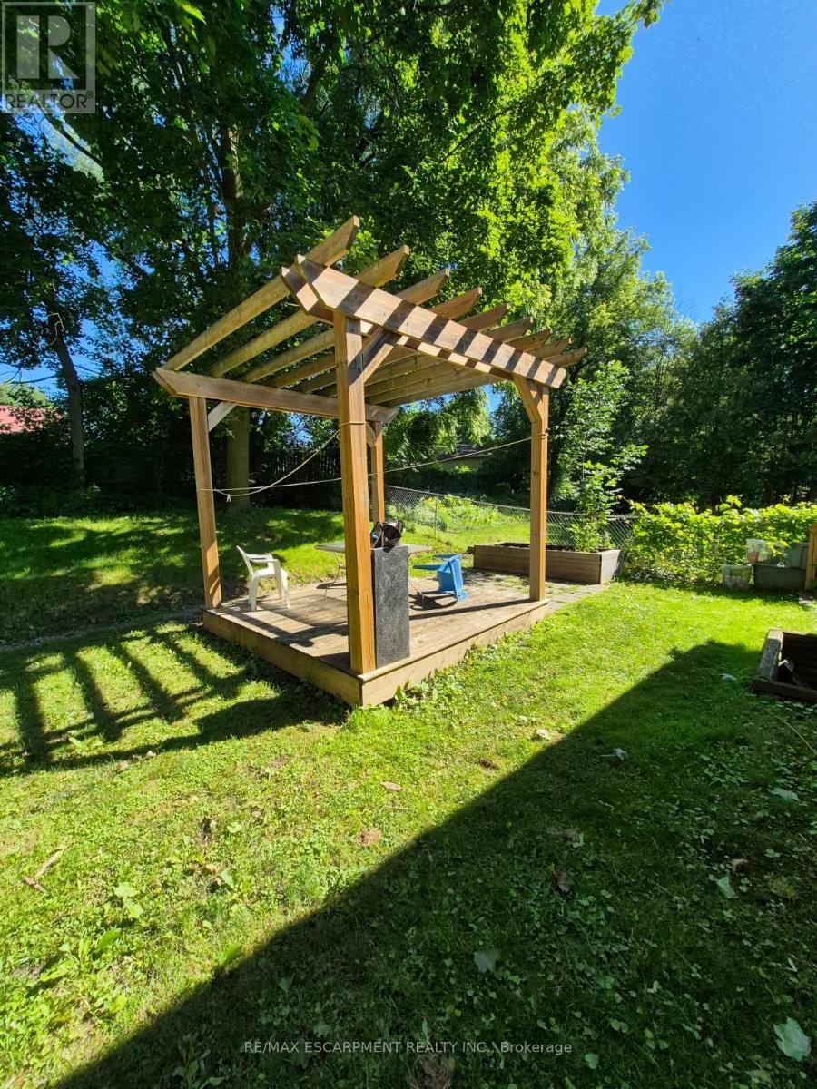 LOWER-76 Glenview Avenue, Cambridge, ON, N1R 2W2 - 11