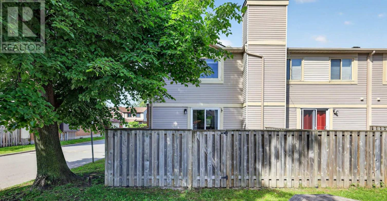 1551 Hoskins Crescent, Ottawa, ON, K1C 2G3 - 43