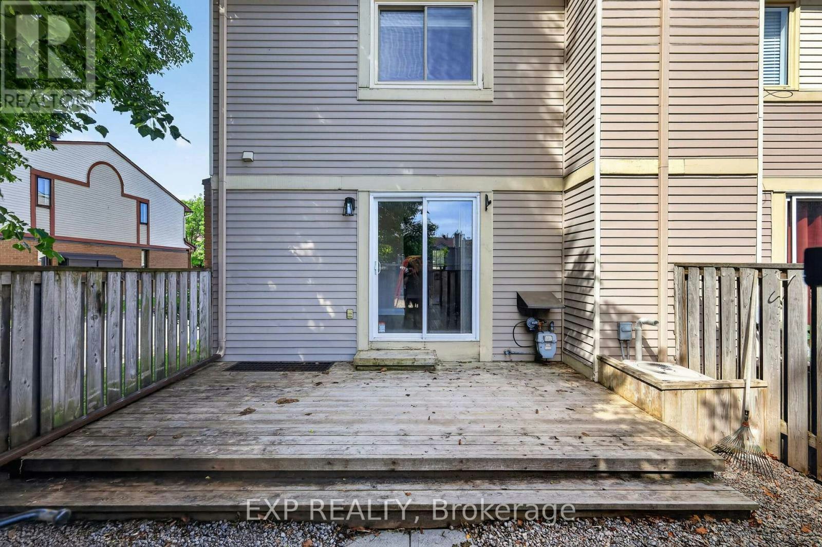 1551 Hoskins Crescent, Ottawa, ON, K1C 2G3 - 39