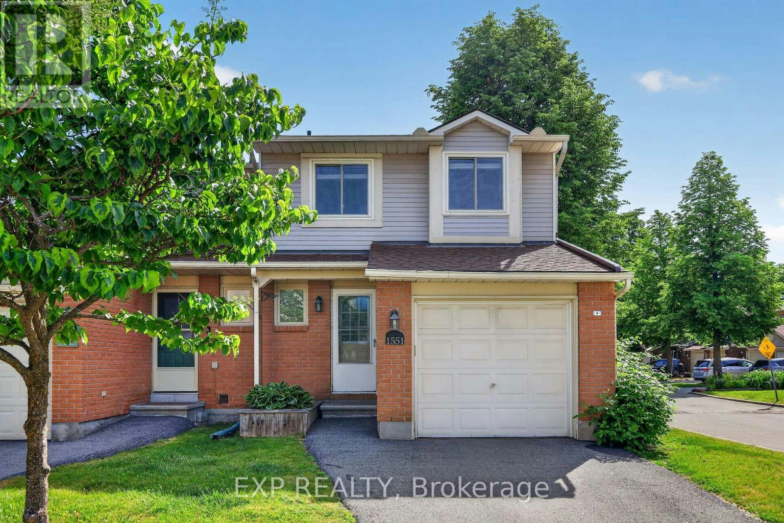 1551 Hoskins Crescent, Ottawa, ON, K1C 2G3