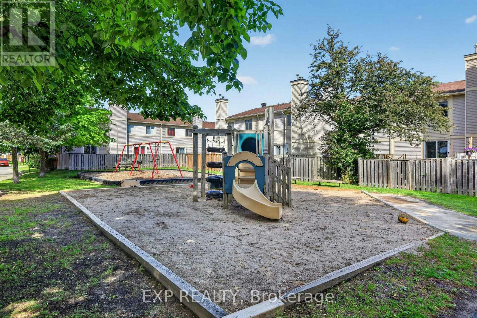 1551 Hoskins Crescent, Ottawa, ON, K1C 2G3 - 42