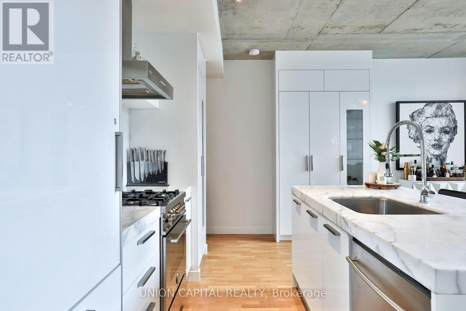 504-75 Portland Street, Toronto, ON, M5V 2M9 - 10