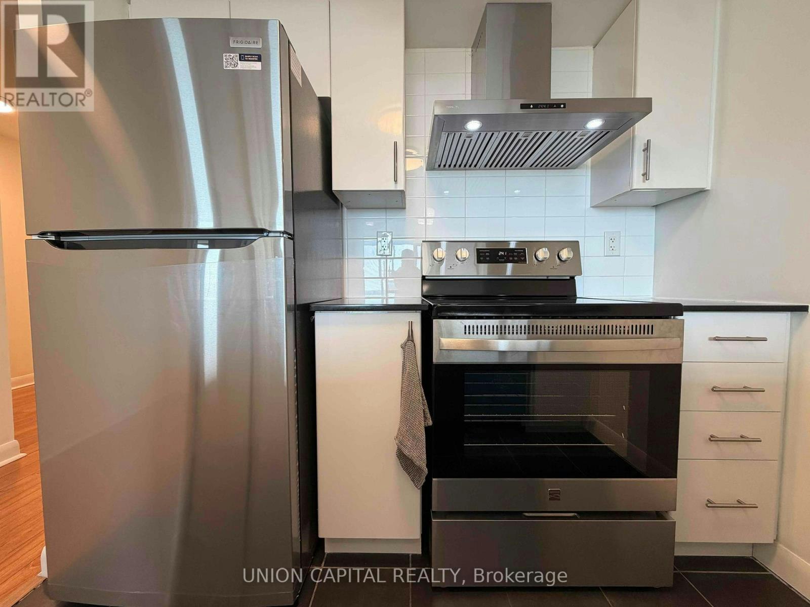 1807-25 Town Centre Court, Toronto, ON, M1P 0B4 - 5