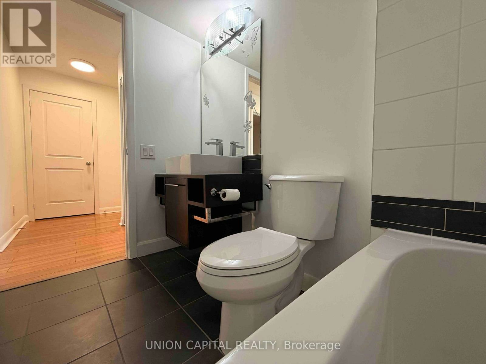 1807-25 Town Centre Court, Toronto, ON, M1P 0B4 - 14