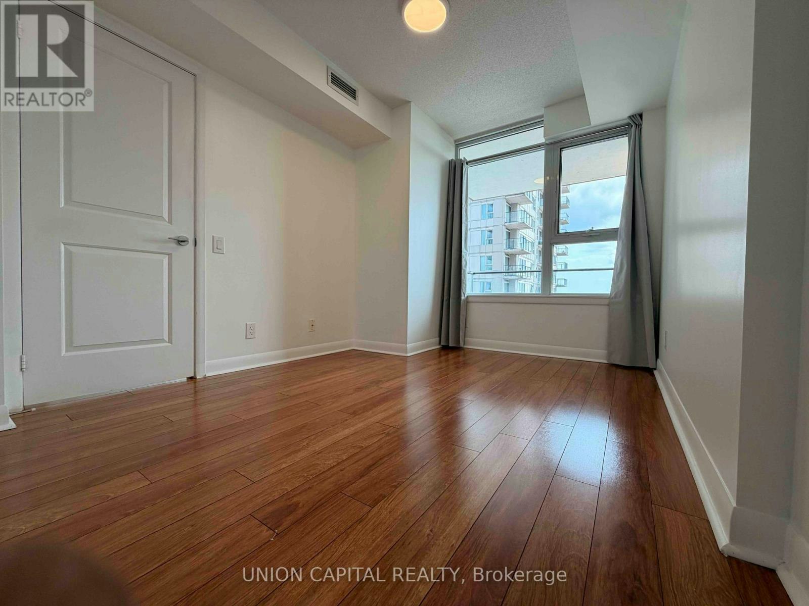 1807-25 Town Centre Court, Toronto, ON, M1P 0B4 - 7