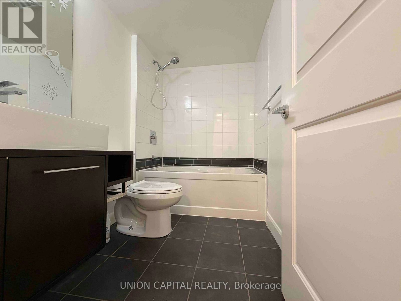 1807-25 Town Centre Court, Toronto, ON, M1P 0B4 - 13