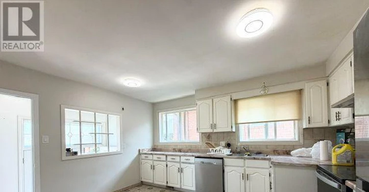 50 Dolores Road, Toronto, ON, M3L 2A9 - 6