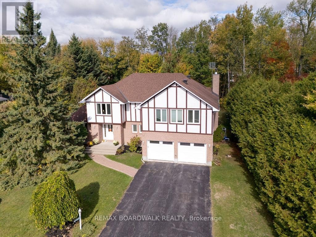7089 Bush Drive, Ottawa, ON, K4P 1M8