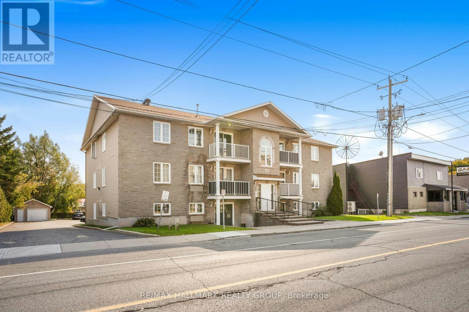 302-1005 Laurier Street, Clarence-Rockland, ON, K4K 1T7