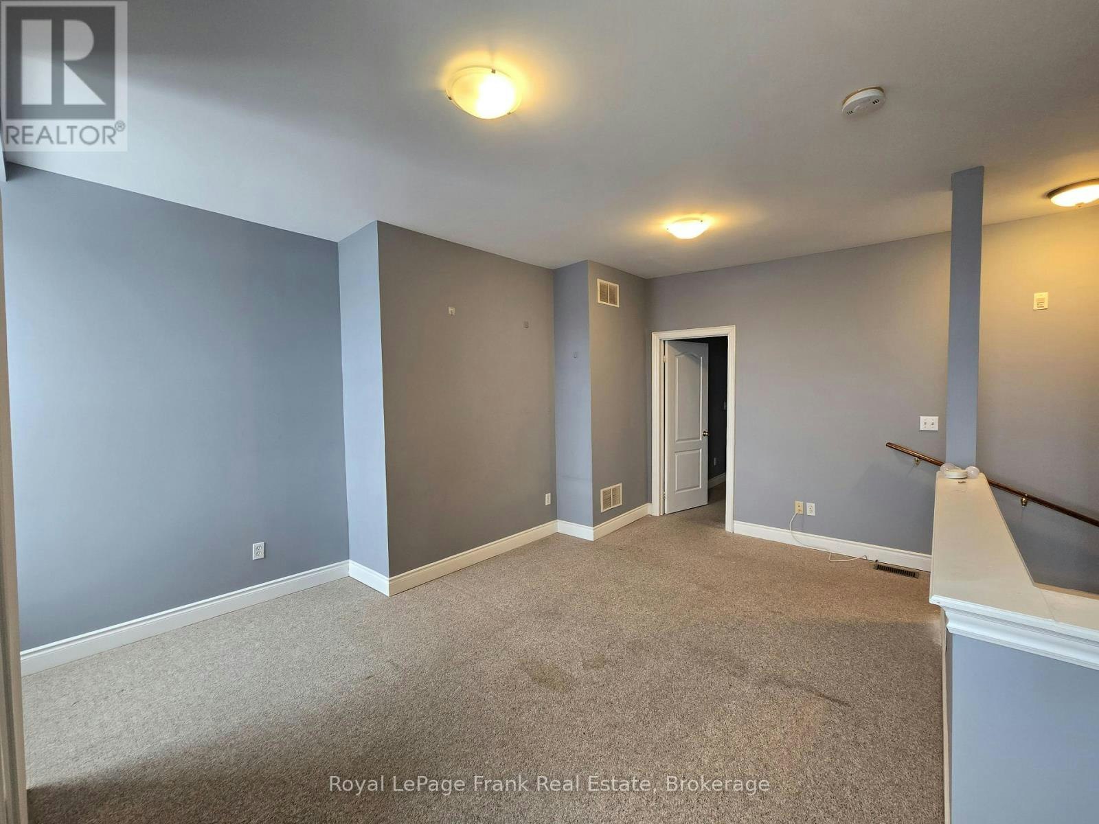 208-54 King Street E, Clarington, ON, L1C 1N3 - 5