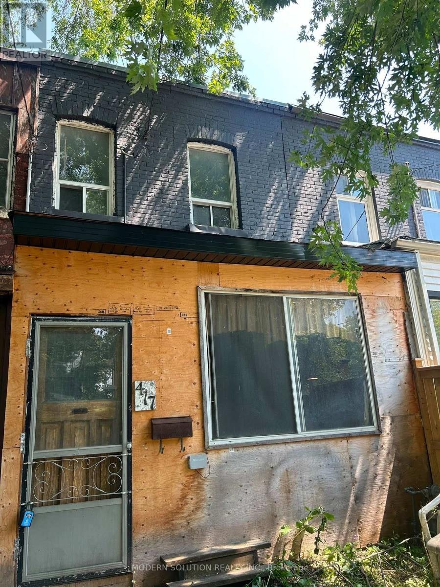 417 Leslie Street, Toronto, ON, M4M 3E3