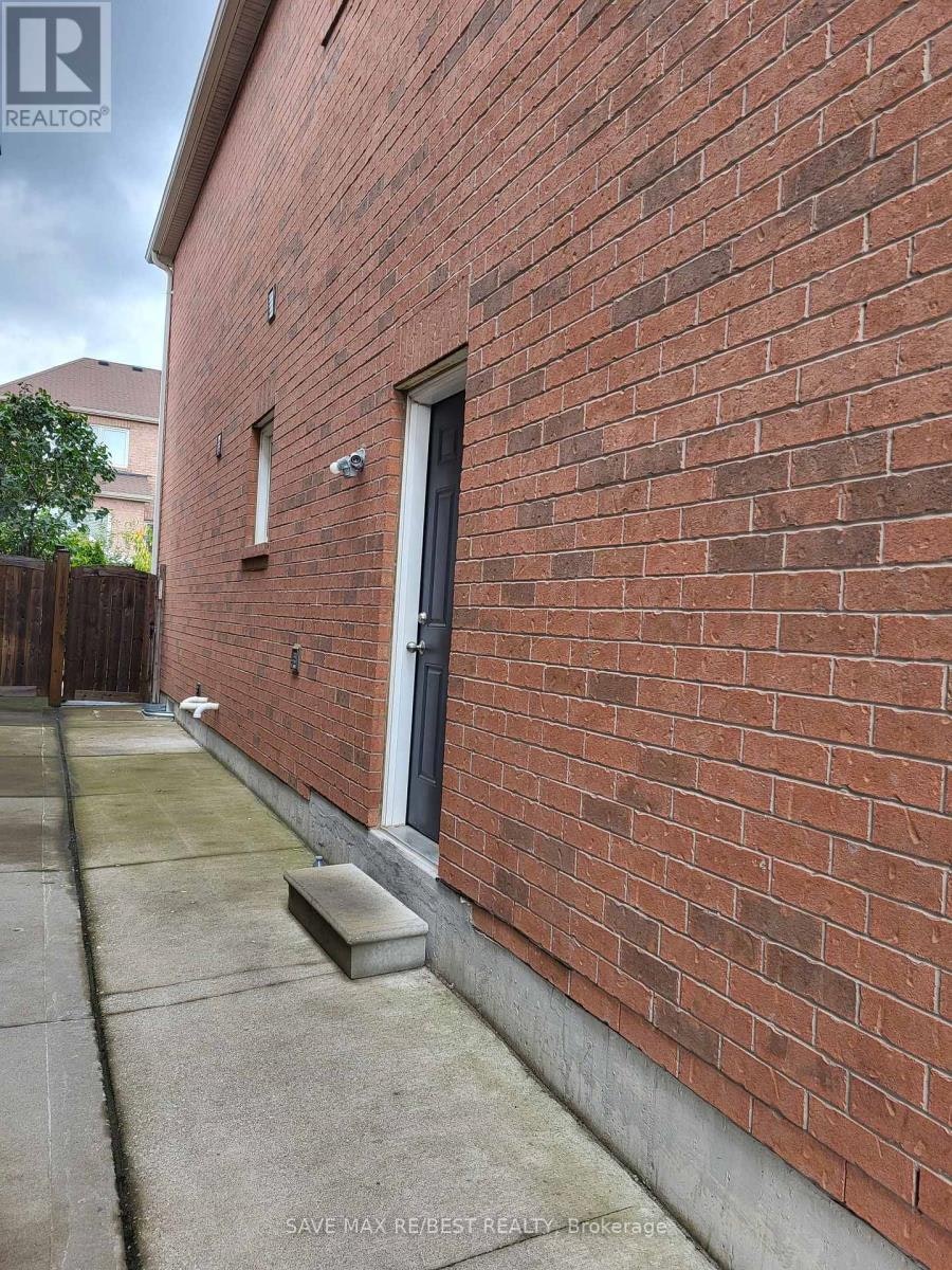 BSMT-4 Singletree Road, Brampton, ON, L6P 0W4 - 2