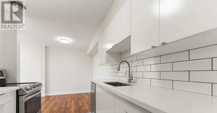 5 Banner Road, Ottawa, ON, K2H 8T3 - 12