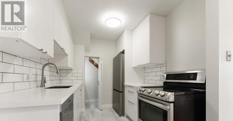 5 Banner Road, Ottawa, ON, K2H 8T3 - 11