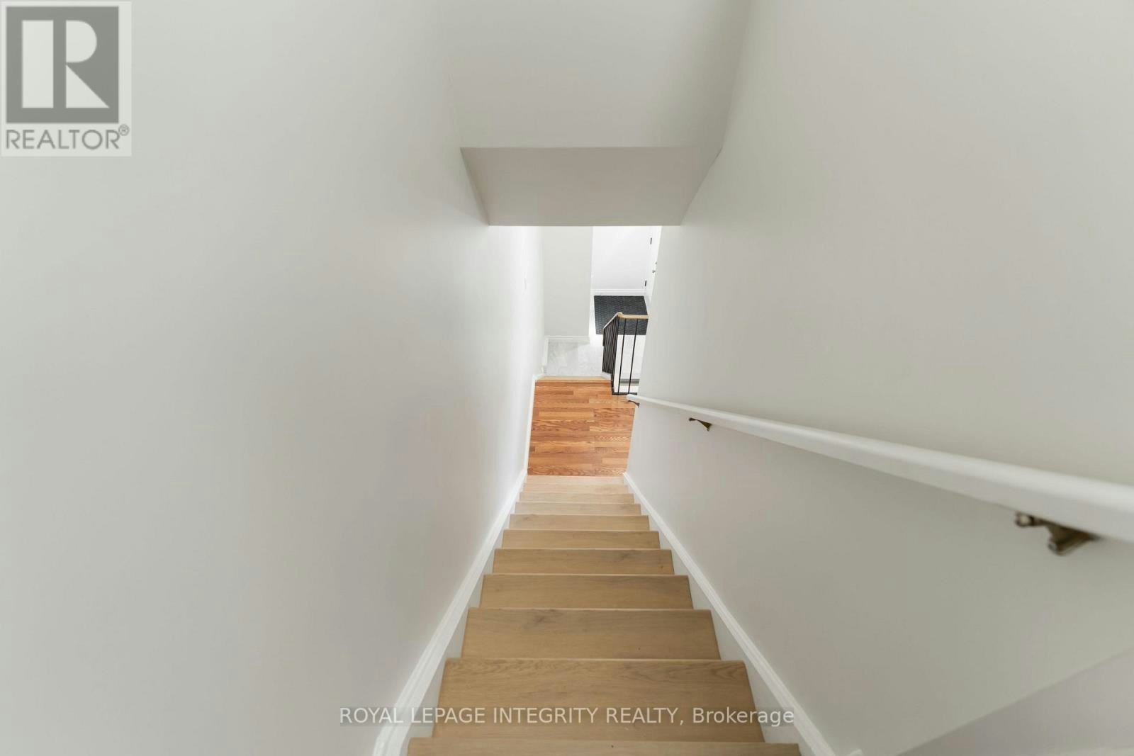 5 Banner Road, Ottawa, ON, K2H 8T3 - 19