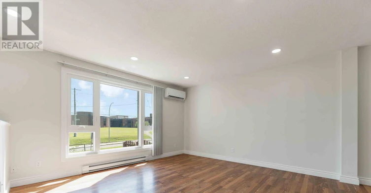 5 Banner Road, Ottawa, ON, K2H 8T3 - 6