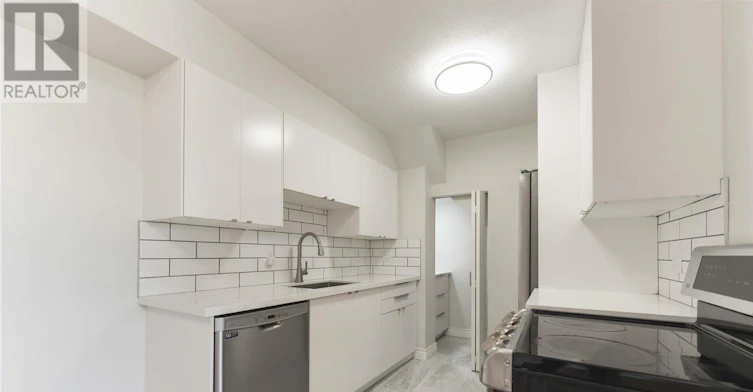 5 Banner Road, Ottawa, ON, K2H 8T3 - 10